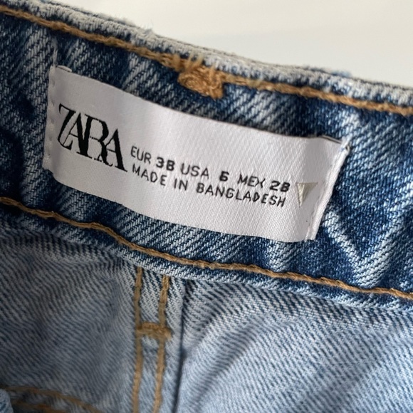 Zara Mom Fit TRF Denim Shorts size 6 - Picture 2 of 3